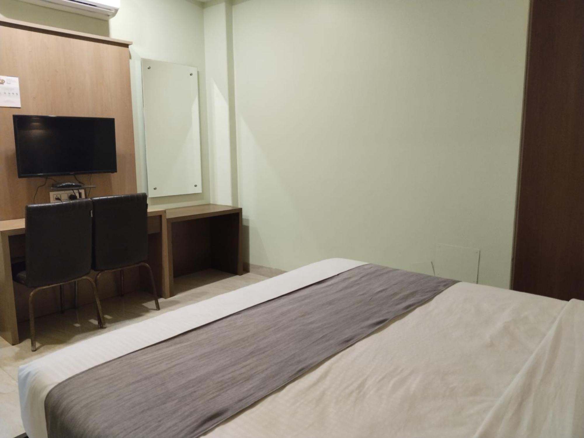 Hotel Shiv Chhaya Indore Eksteriør billede
